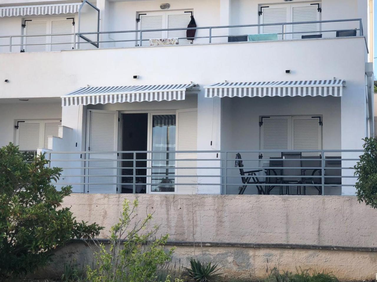 Apartman Ylli Nečujam Εξωτερικό φωτογραφία